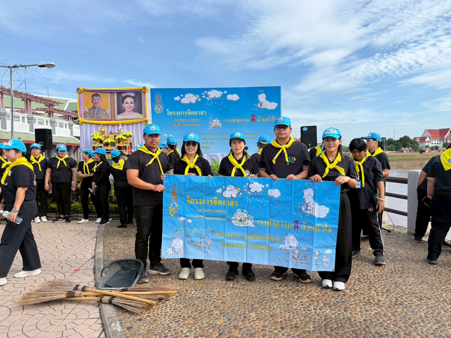 title - ส.ป.ก.พิษณุโลก เข้าร่วมกิจกรรมจิตอาสาพัฒนาปรับภูมิทัศน์ และปล่อยพันธุ์สัตว์น้ำ เฉลิมพระเกียรติสมเด็จพระนางเจ้าฯ พระบรมราชินี เนื่องในโอกาสวันเฉลิมพระชนมพรรษา 3 มิถุนายน 2569